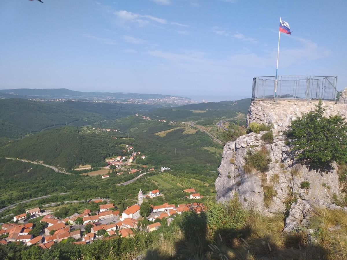 Appartamento Relax In Crni Kal 2 Esterno foto