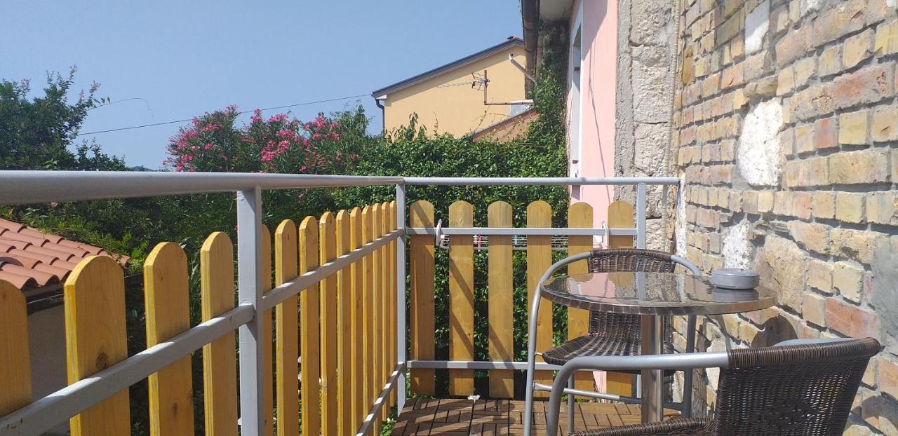 Appartamento Relax In Crni Kal 2 Esterno foto